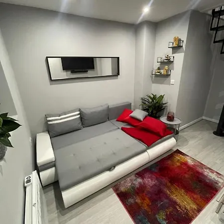 דירה Unique Duplex Free Parking Free Wi-fi 6 Minutes From Leeds Centre לידס