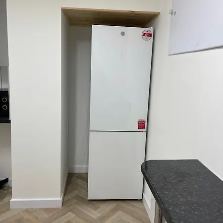 Unique Duplex Free Parking Free Wi-fi 6 Minutes From Leeds Centre דירה לידס