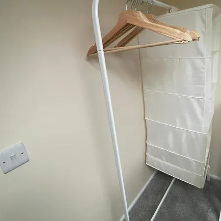 Unique Duplex Free Parking Free Wi-fi 6 Minutes From Leeds Centre דירה לידס