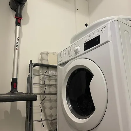 דירה Unique Duplex Free Parking Free Wi-fi 6 Minutes From Leeds Centre לידס